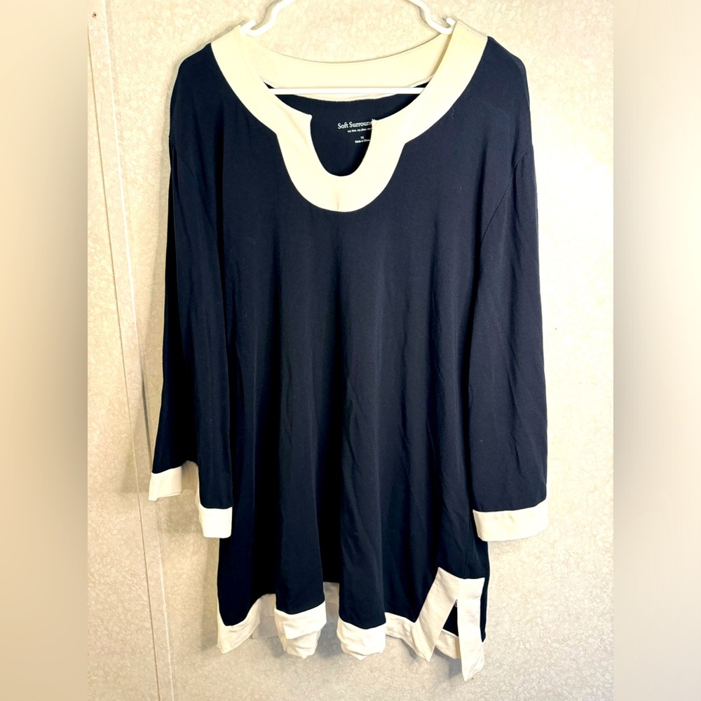 Sold• Soft Surroundings Black & White Tunic Top Woman XL Oversized Long Blouse